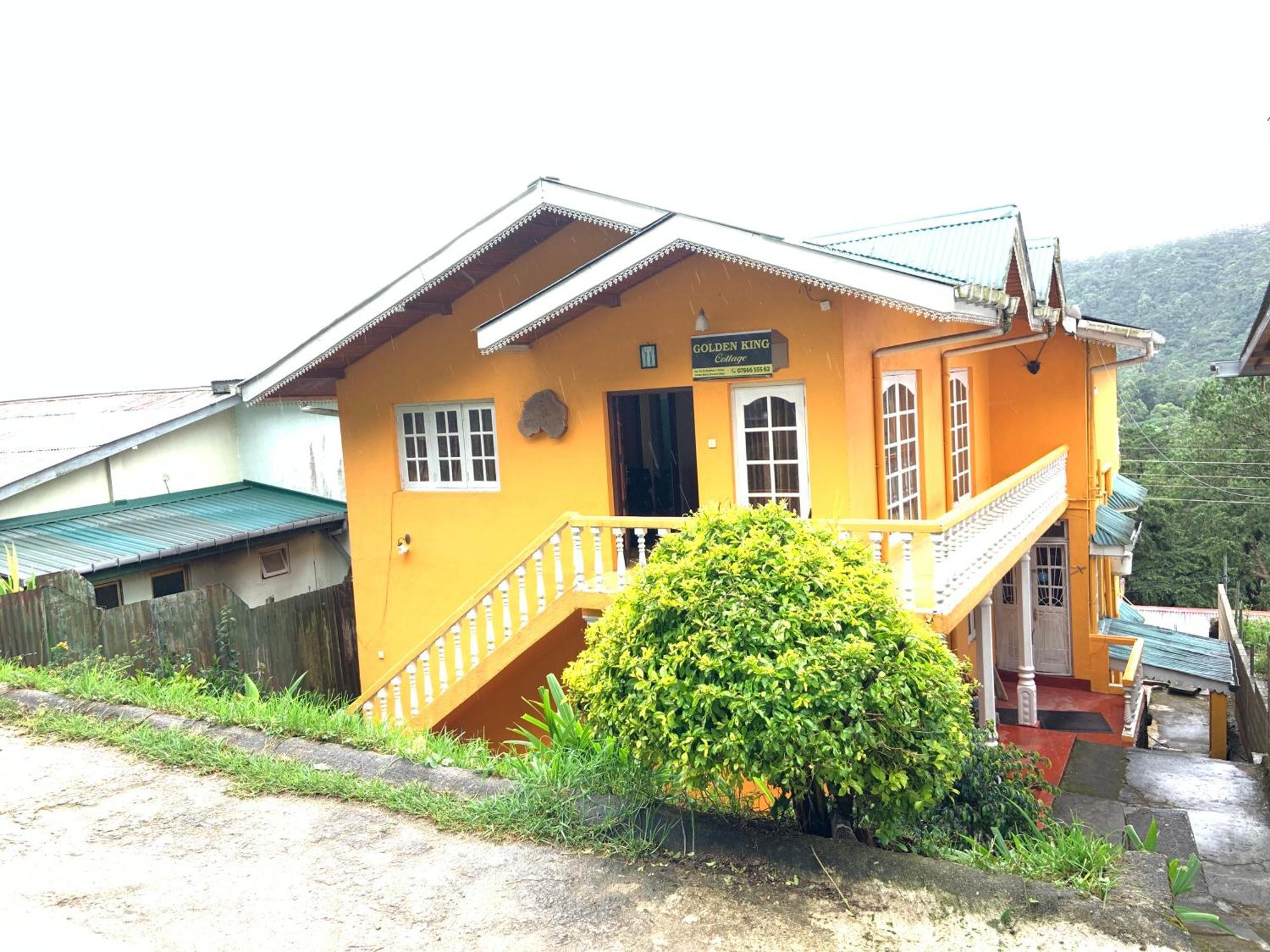 نوفارا إيلِيا Golden King Cottage المظهر الخارجي الصورة