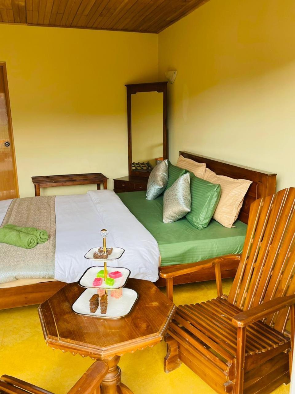 نوفارا إيلِيا Golden King Cottage المظهر الخارجي الصورة
